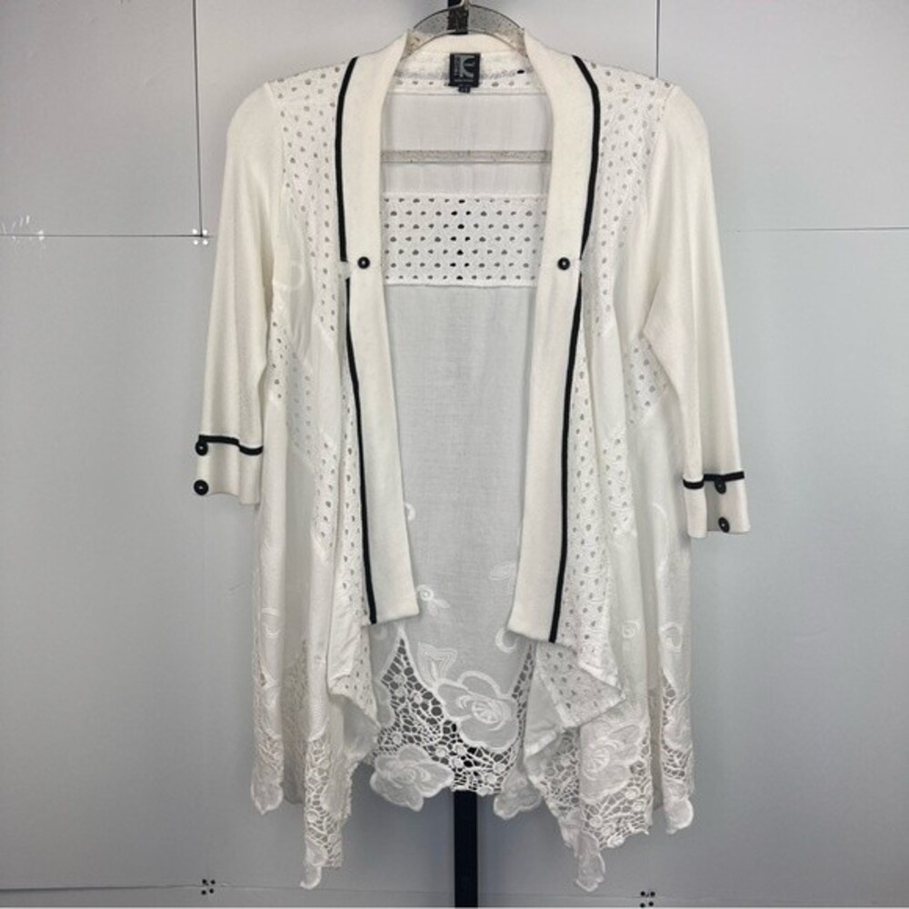 TRICOT CHIC Cardigan Womens 8 White Black Floral Cut Out Lace Made In Italy Top